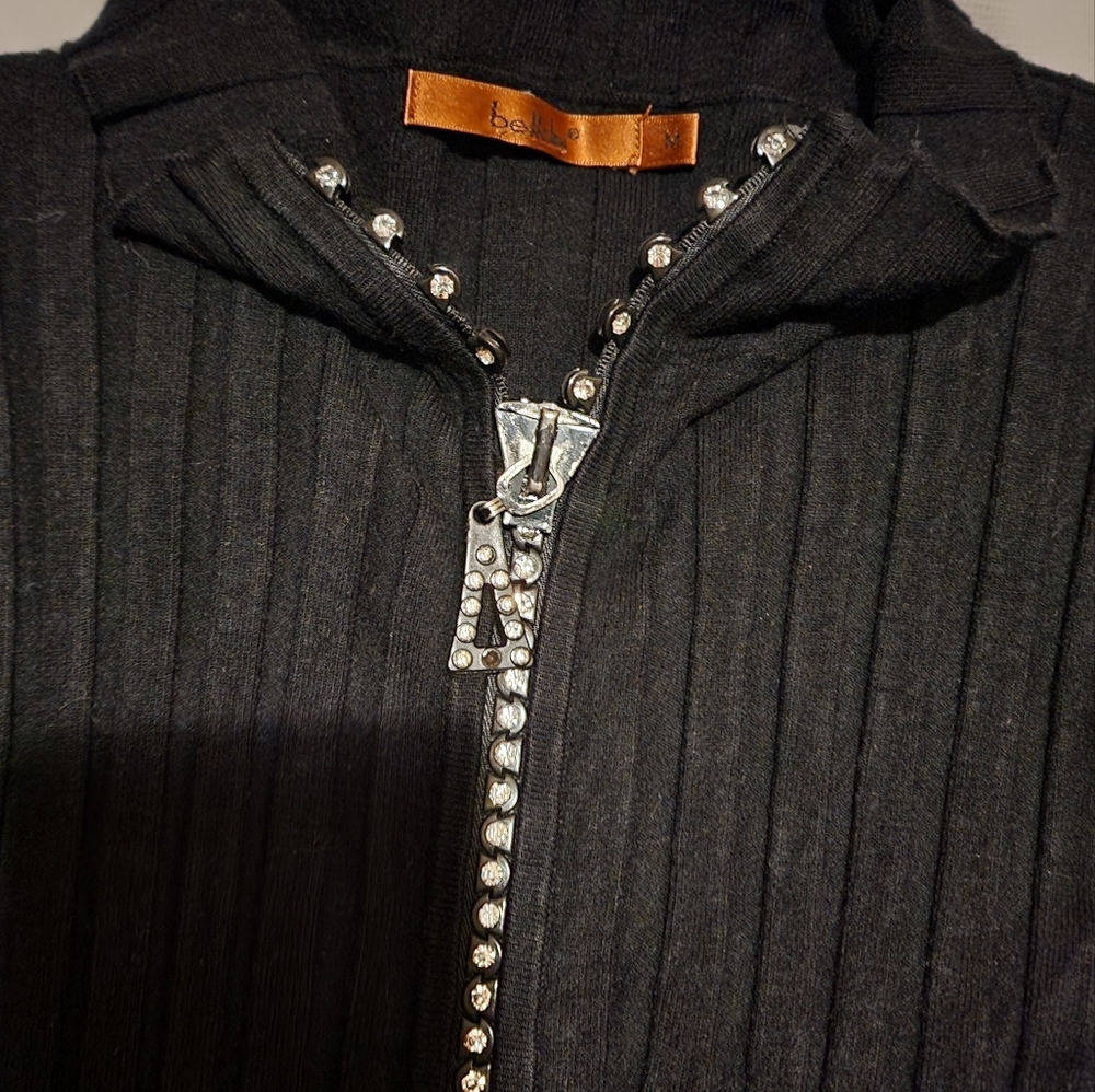 Sweater - Picture 4 of 6